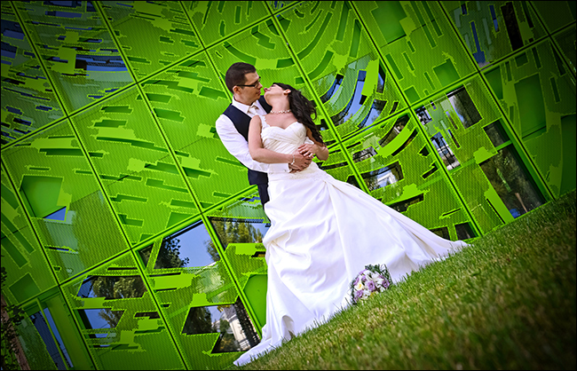 Photo de mariage batiment vert Lyon
